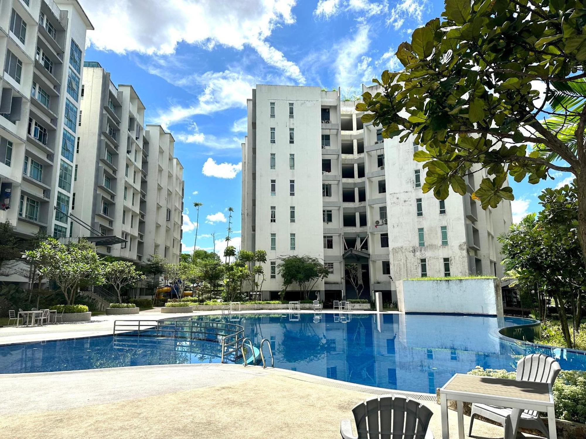 New! Cozy 3br - Austin Height 10pax * Johor Bahru